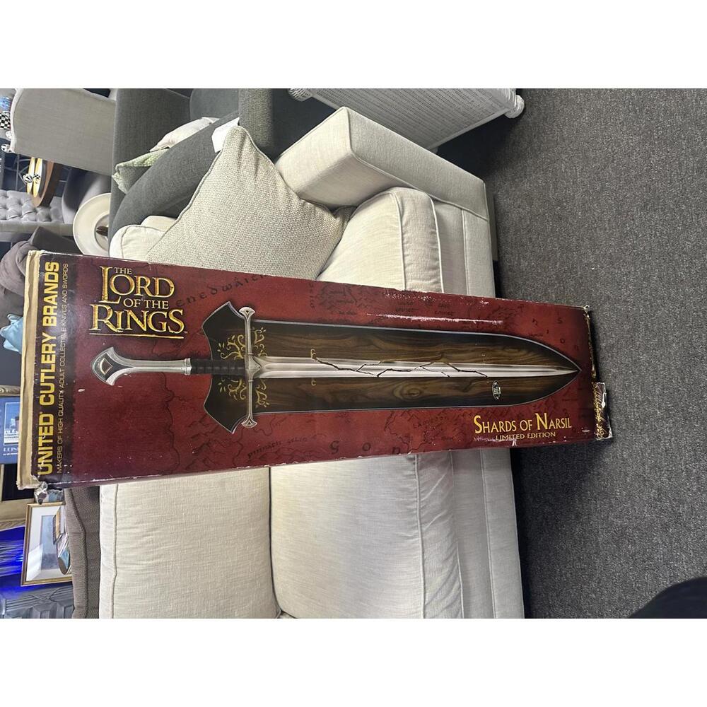 The Lord of the Rings Shards of Narsil New UC-1296 Extremely Rare #3193 of 5000